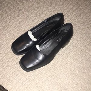 Black Shoes ( Bass )